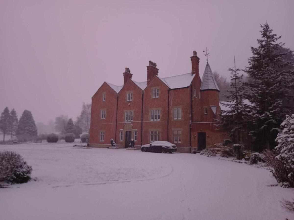 The Stables At Eriviat Hall Henllan  외부 사진